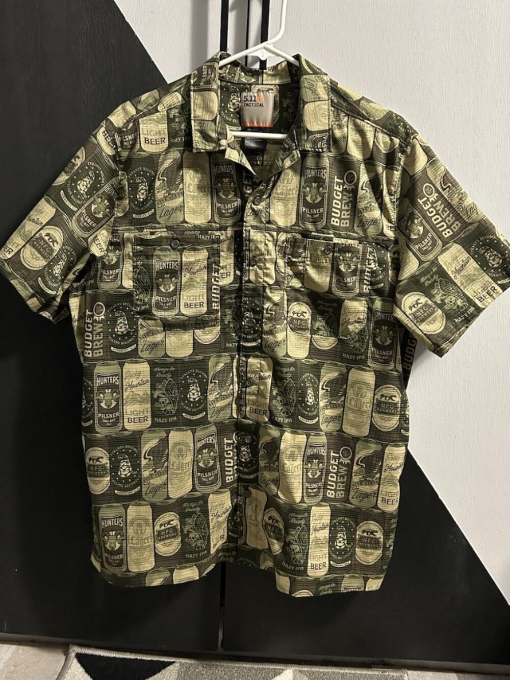 5.11 Tactical 99 Cans of Beer Lager Print SS Snap Front Party Bar Shirt‎ Men's L